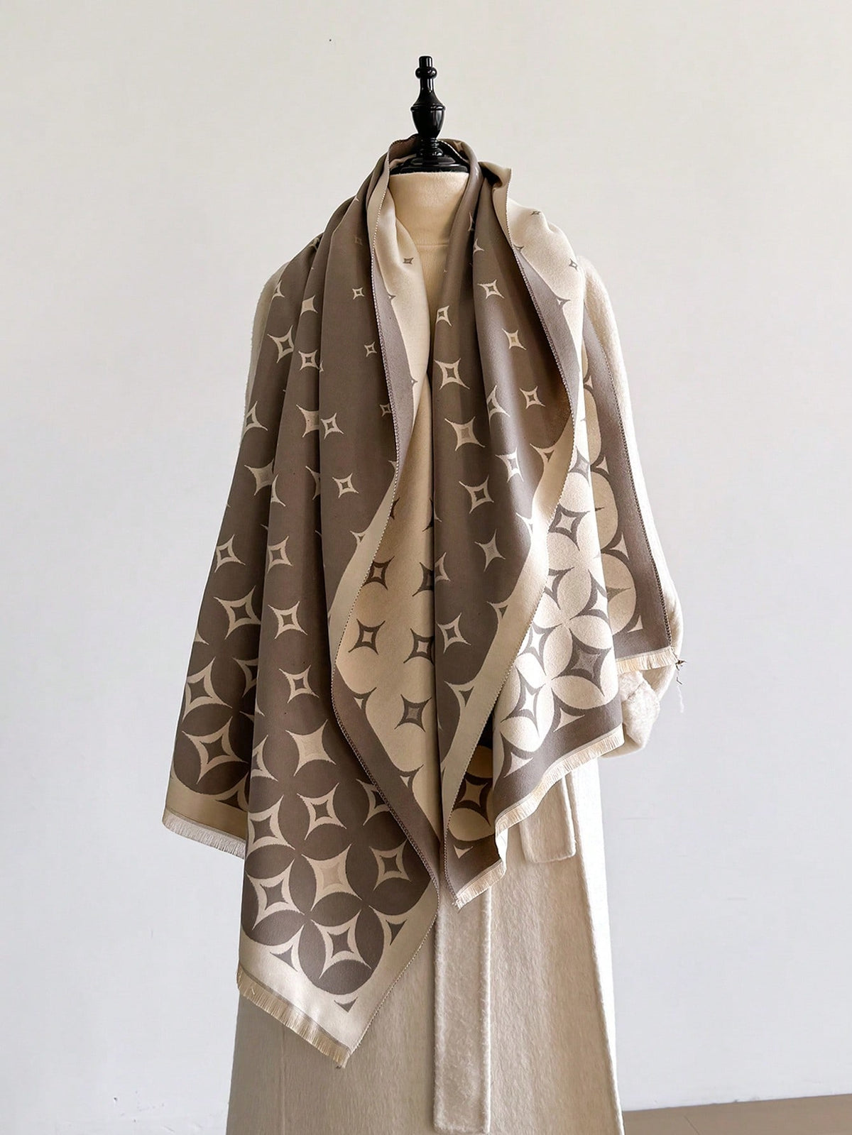 Cashmere Minimalist Star Pattern Jacquard Warm Scarf